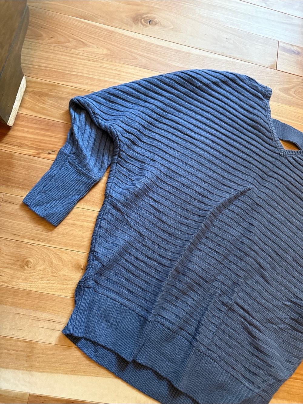 V-Neck Ribbed Sweater - Blue - Picture 2 of 4